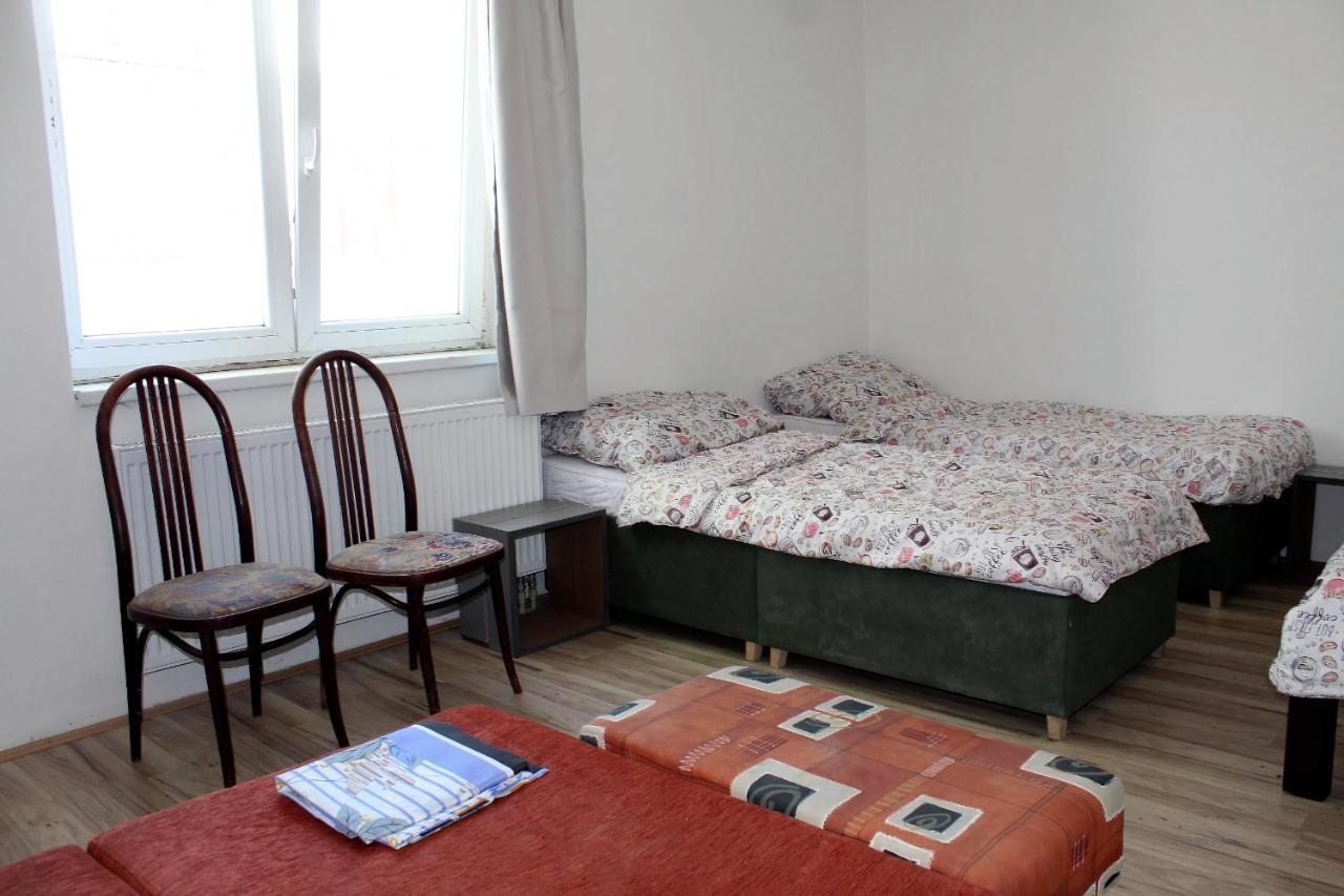 Dusan Apartments Orlova Bagian luar foto
