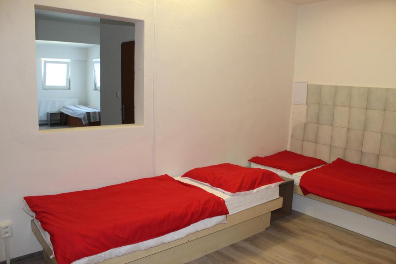 Dusan Apartments Orlova Bagian luar foto